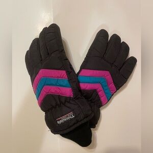 Thinsulate Black With Chevron Pattern Gloves Women’s Size Medium NWOT